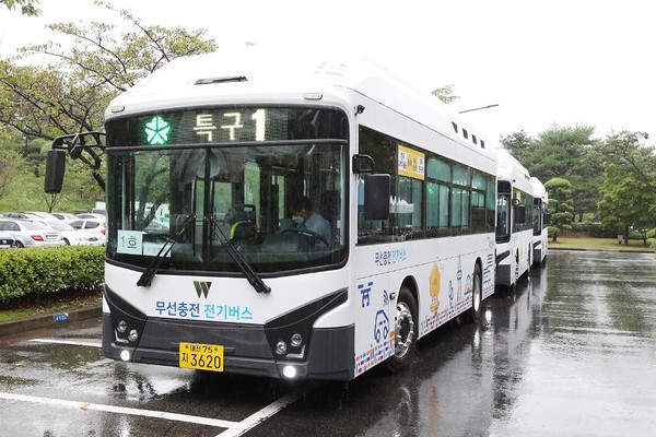특구 1번 버스의 사진이다.   대전광역시 제공