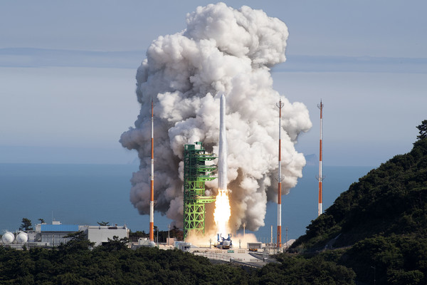 지난해 6월 21일, 나로우주센터에서 누리호 2차 발사가 진행되었다.                   한국항공우주연구원 제공 